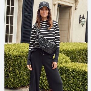 Spanx Air Essentials Mock Neck Top Medium